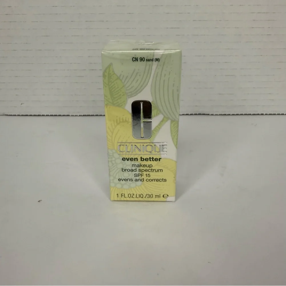 Clinique‎ Even Better Makeup Broad Spectrum SPF 15 - CN 90 Sand (M)